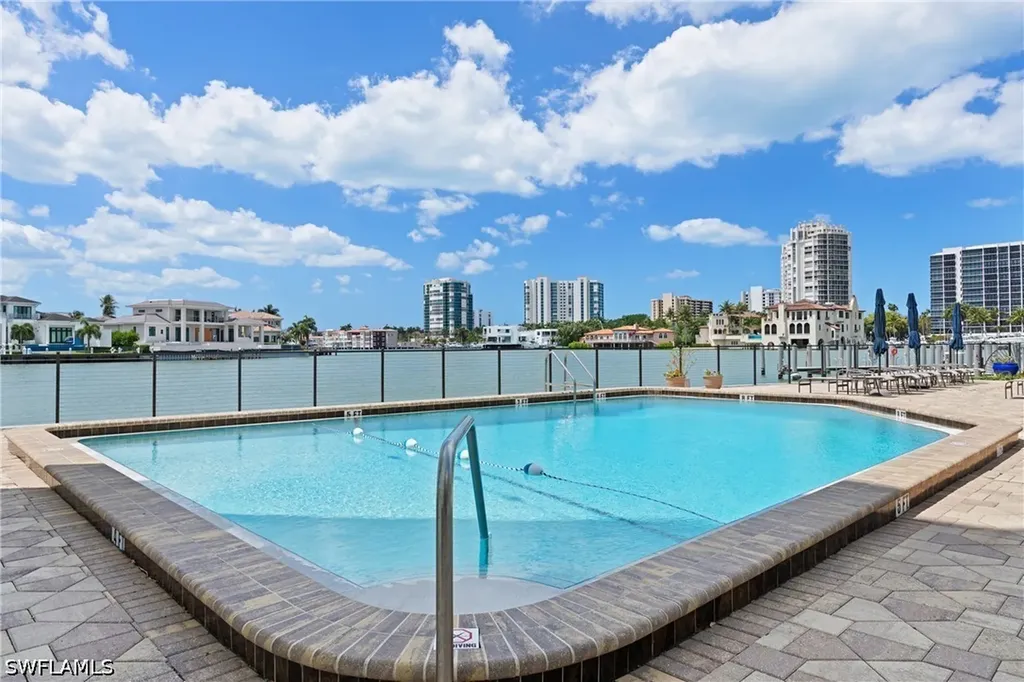 250 Park Shore Drive Naples FL 34103