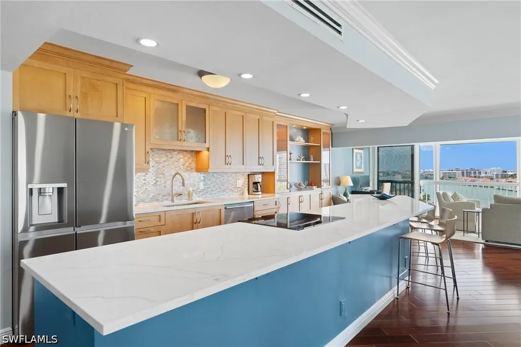 250 Park Shore Drive Naples FL 34103