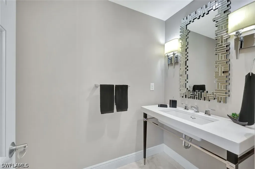 265 Indies Way Naples FL 34110