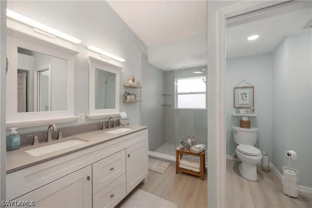 290 Emerald Bay Circle Naples FL 34110