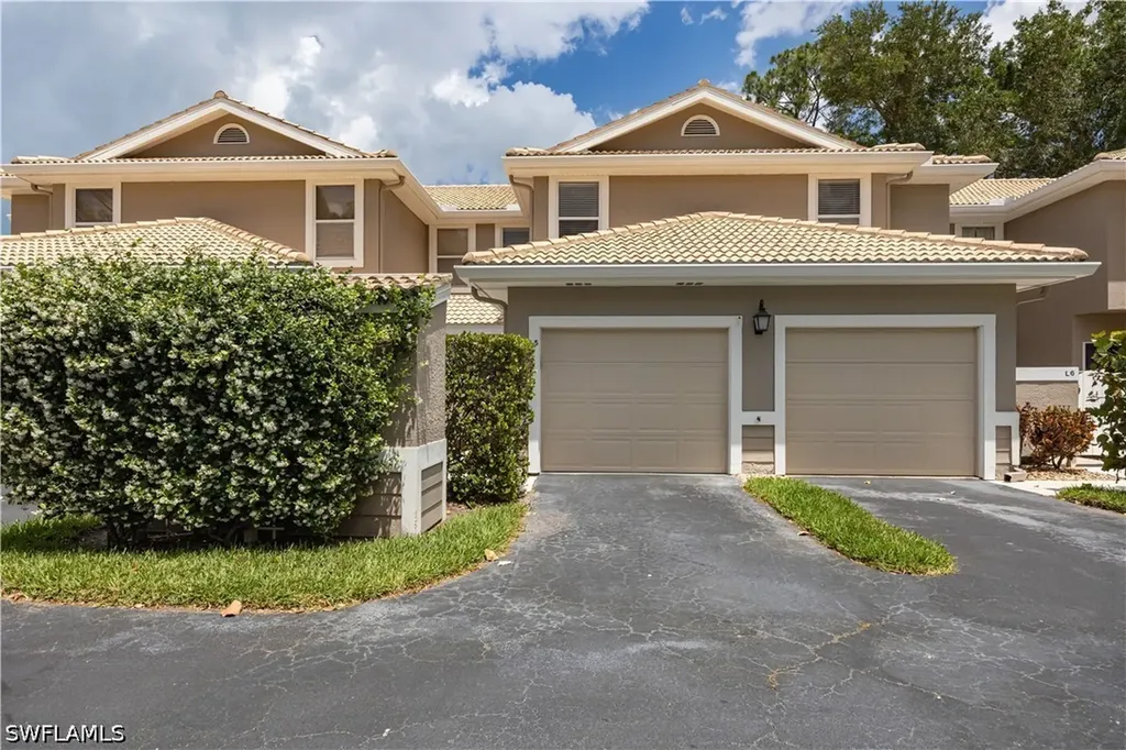 290 Emerald Bay Circle Naples FL 34110