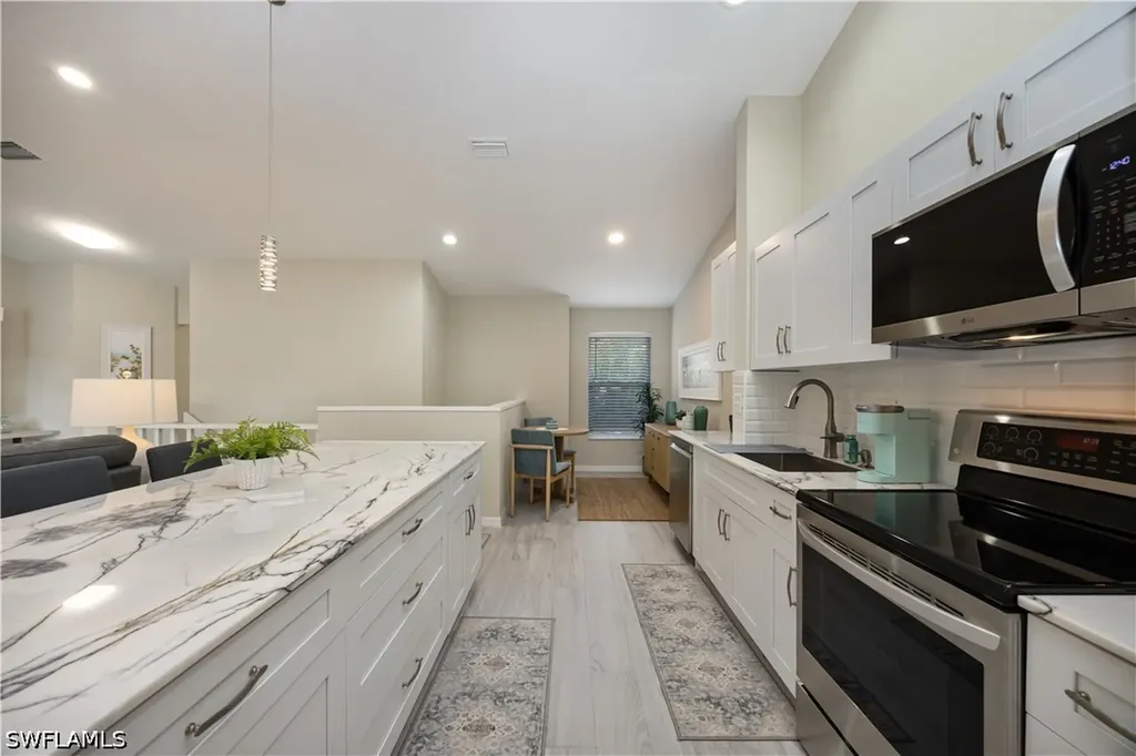 290 Emerald Bay Circle Naples FL 34110