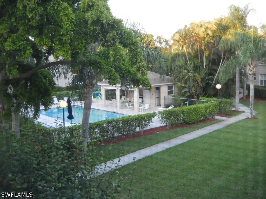 332 Bradstrom Circle Naples FL 34113-7698