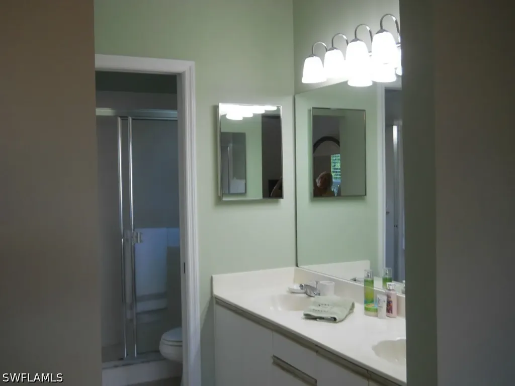332 Bradstrom Circle Naples FL 34113-7698