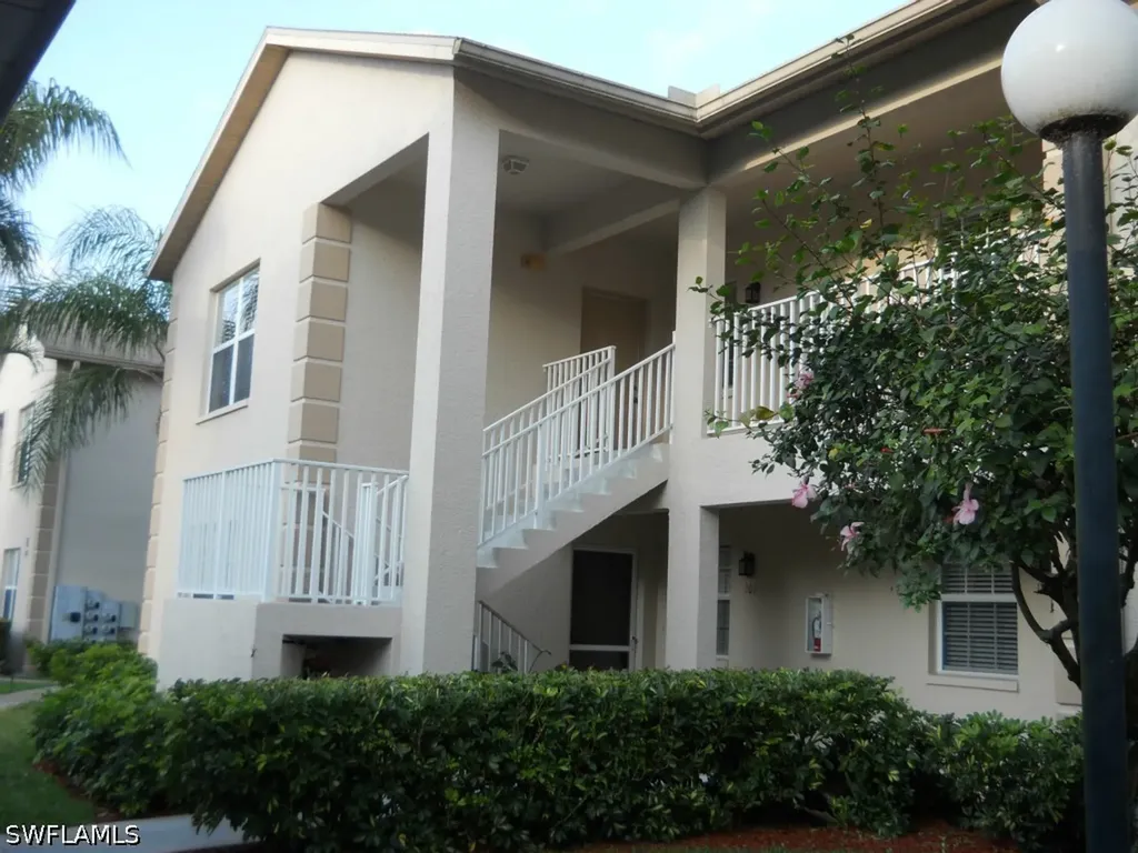 332 Bradstrom Circle Naples FL 34113-7698