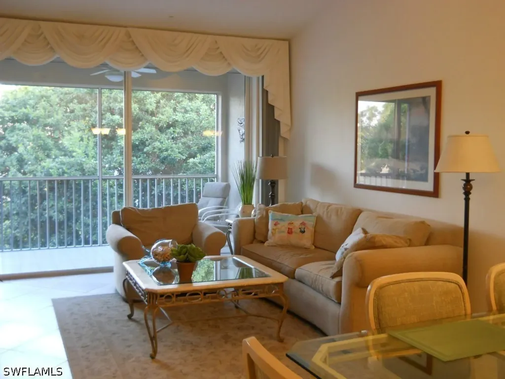 332 Bradstrom Circle Naples FL 34113-7698