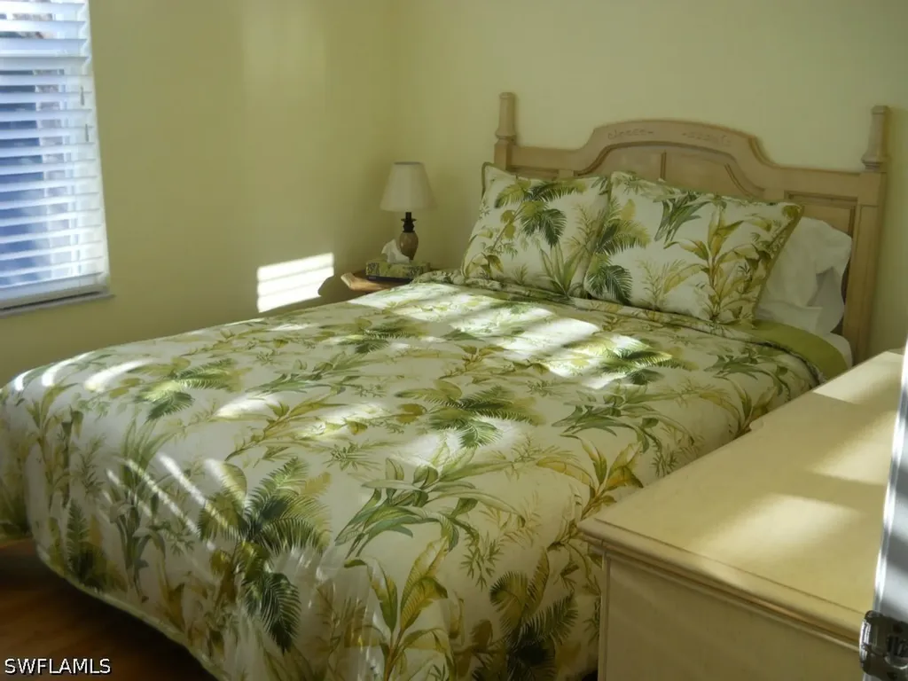332 Bradstrom Circle Naples FL 34113-7698