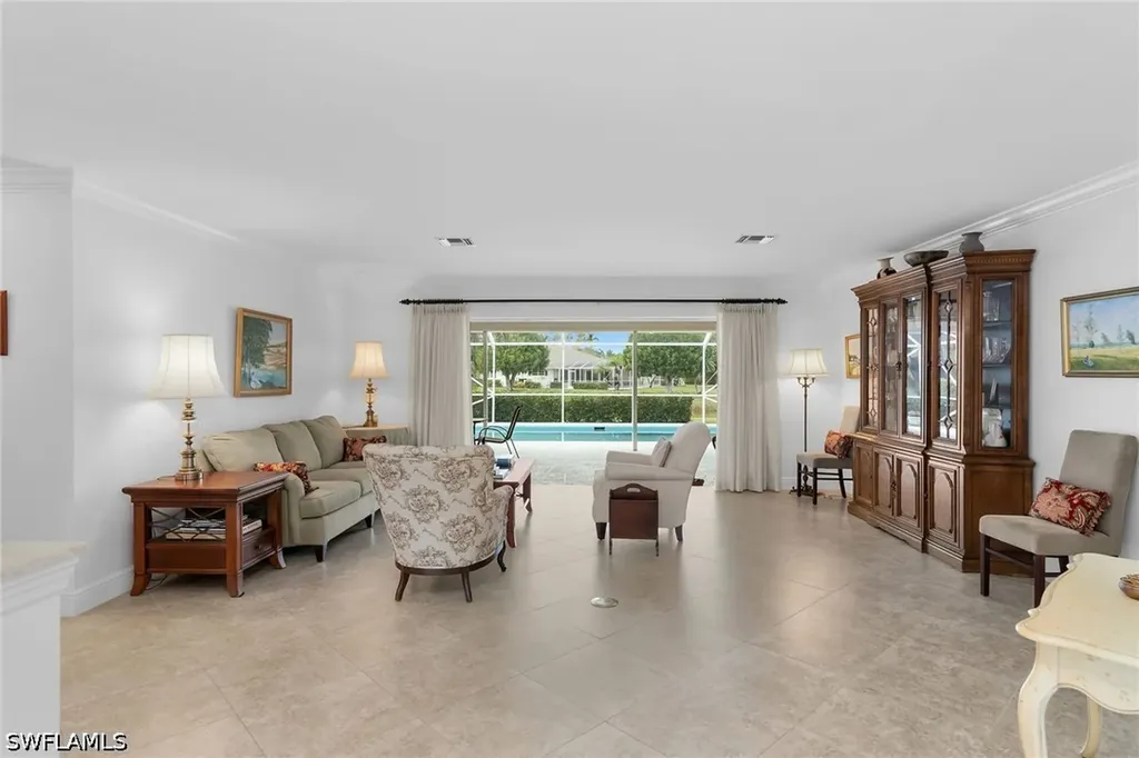 1916 Countess Court Naples FL 34110