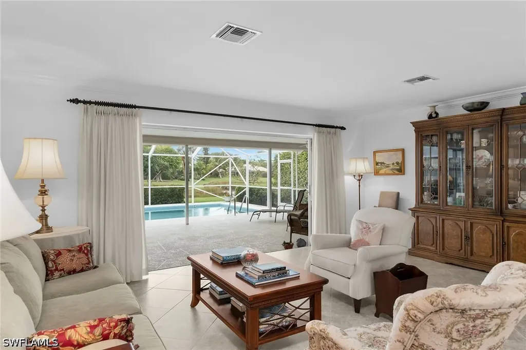 1916 Countess Court Naples FL 34110