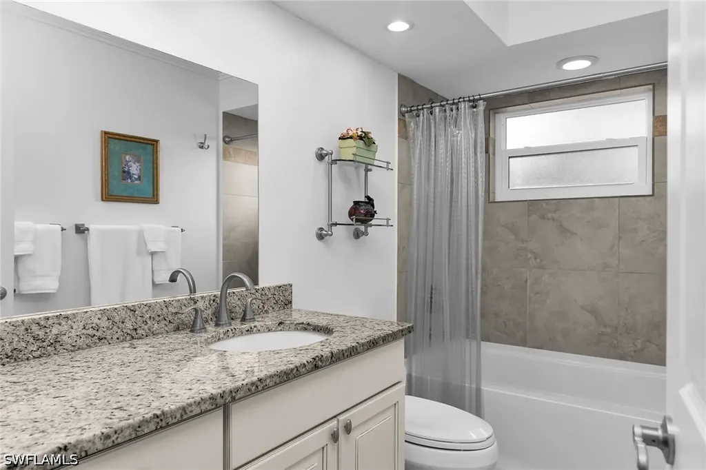 1916 Countess Court Naples FL 34110