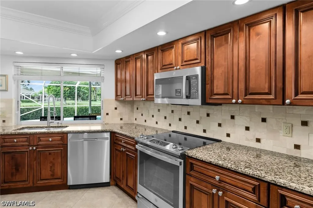 1916 Countess Court Naples FL 34110