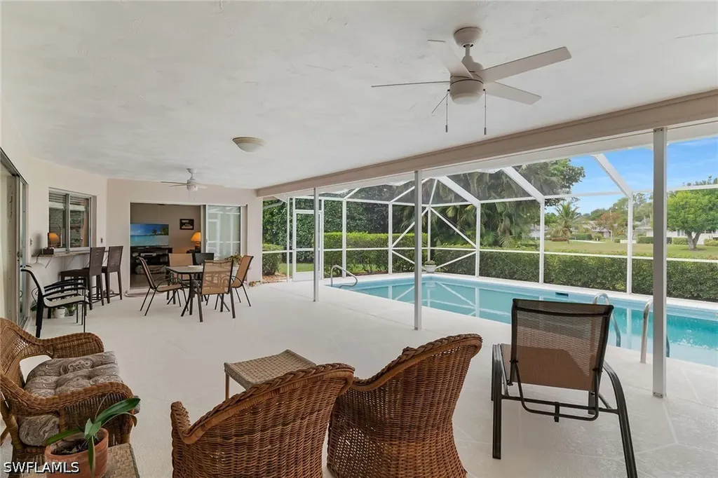 1916 Countess Court Naples FL 34110