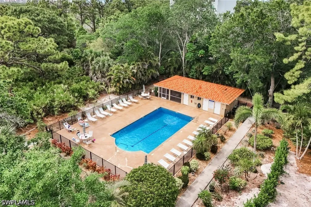 15171 Cedarwood Lane Naples FL 34110