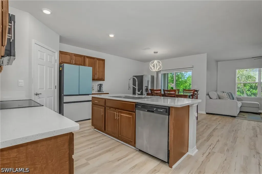 2544 NW 20th Place Cape Coral FL 33993