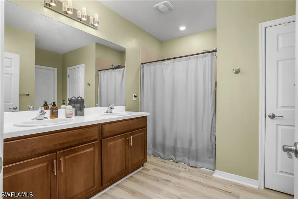 2544 NW 20th Place Cape Coral FL 33993