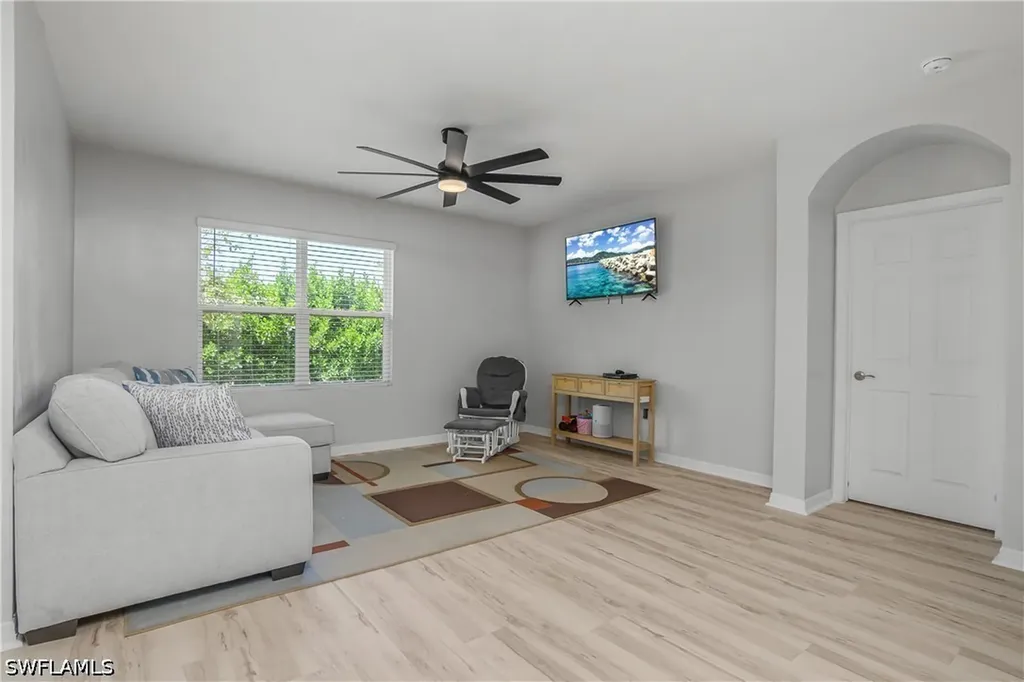 2544 NW 20th Place Cape Coral FL 33993