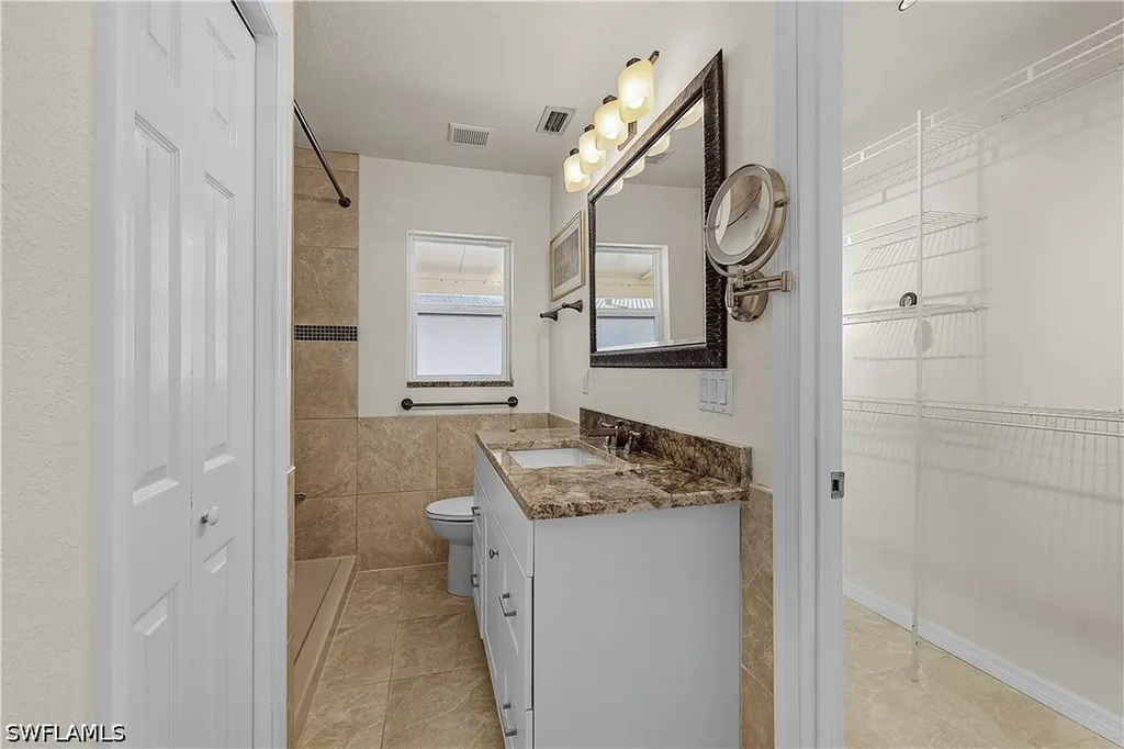 4933 Triton Court W Cape Coral FL 33904
