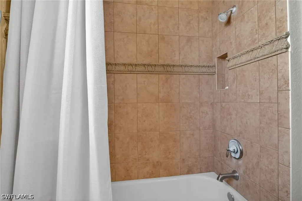 12585 Gemstone Court Fort Myers FL 33913