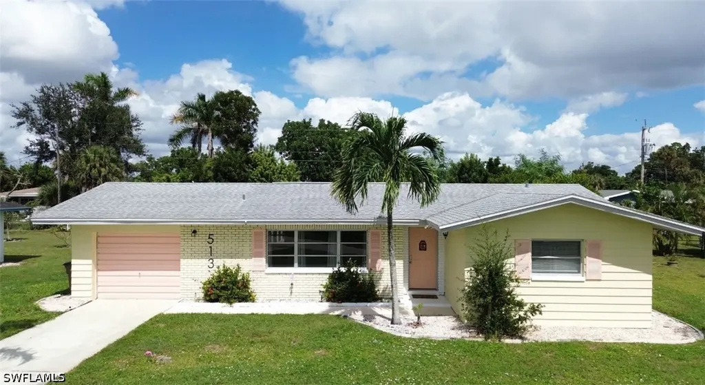 513 Monterey Avenue Cape Coral FL 33904