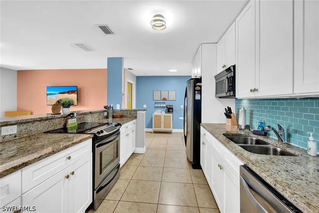 513 Monterey Avenue Cape Coral FL 33904