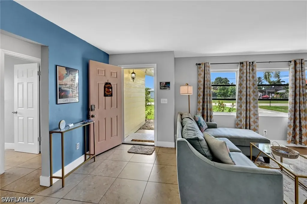 513 Monterey Avenue Cape Coral FL 33904