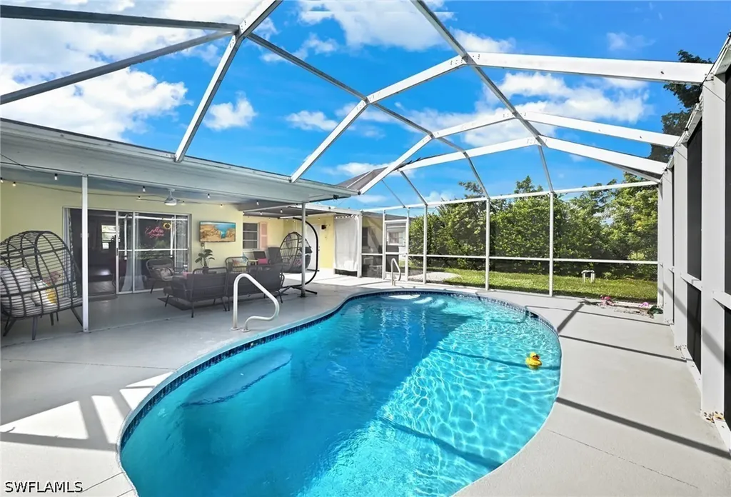513 Monterey Avenue Cape Coral FL 33904