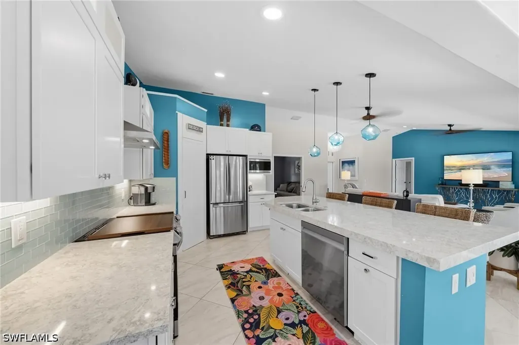 13280 Bridgeford Avenue Bonita Springs FL 34135
