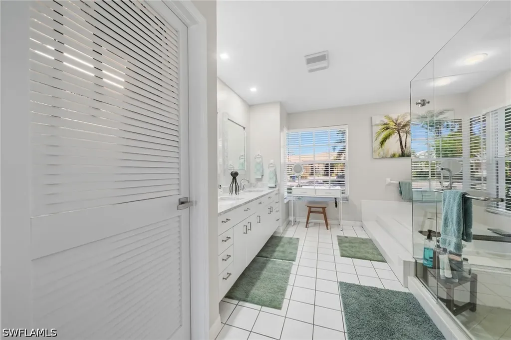 13280 Bridgeford Avenue Bonita Springs FL 34135