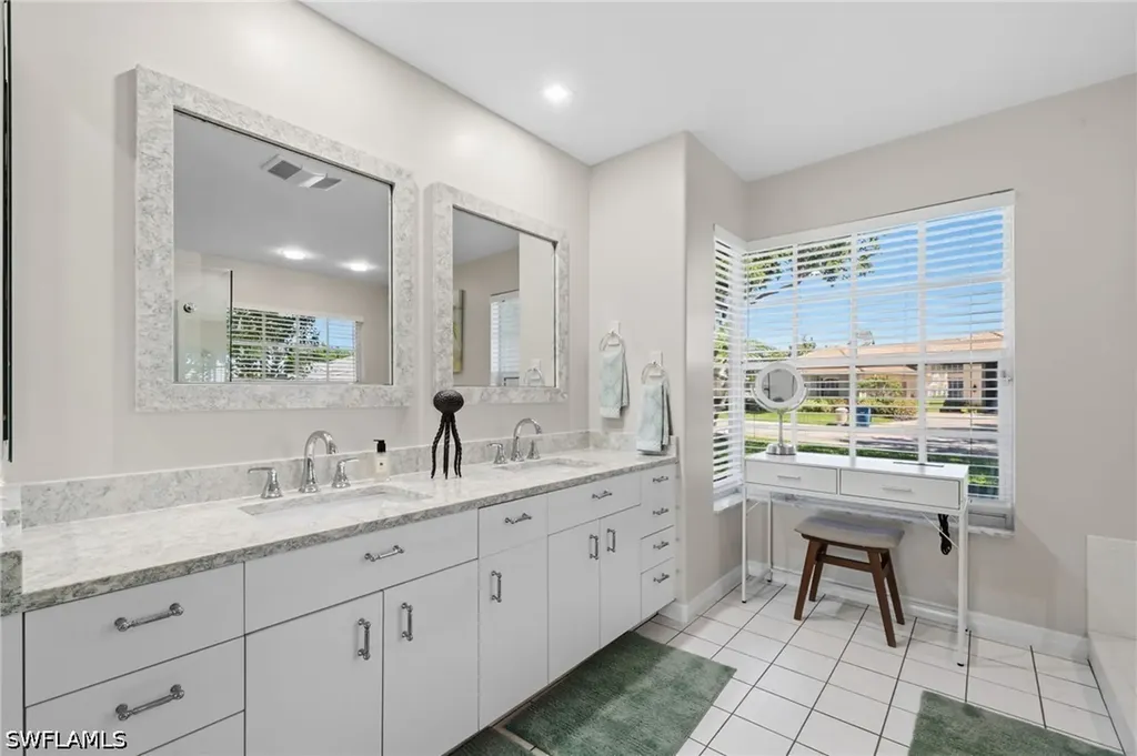 13280 Bridgeford Avenue Bonita Springs FL 34135