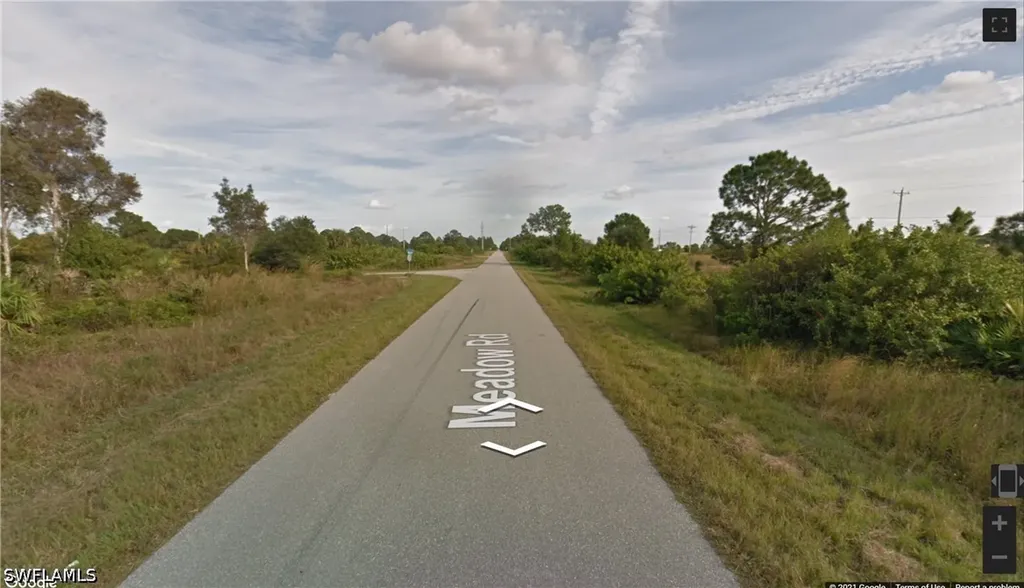 2902 Meadow Road Lehigh Acres FL 33974