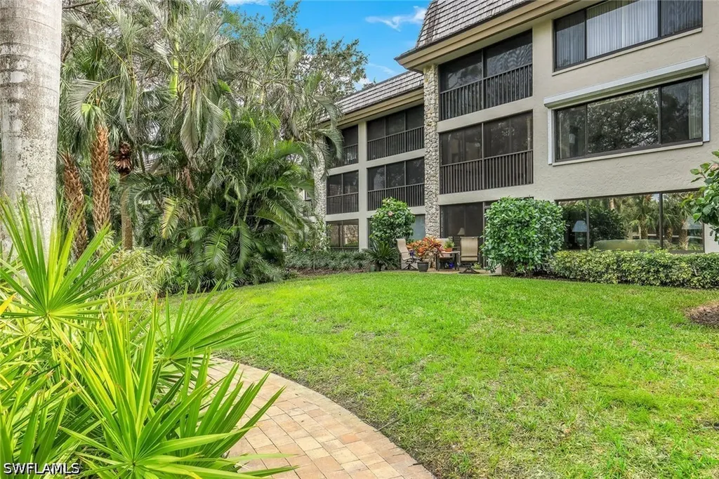 5954 Pelican Bay Boulevard Naples FL 34108
