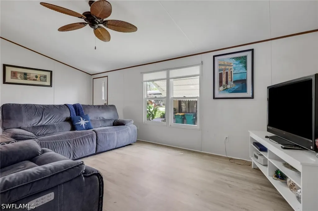 220 Ocean Reef Lane Naples FL 34114