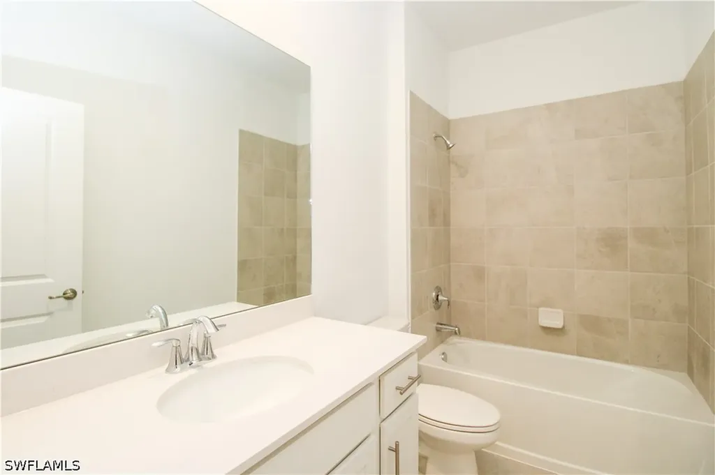 2156 Dragonfruit Way Naples FL 34120