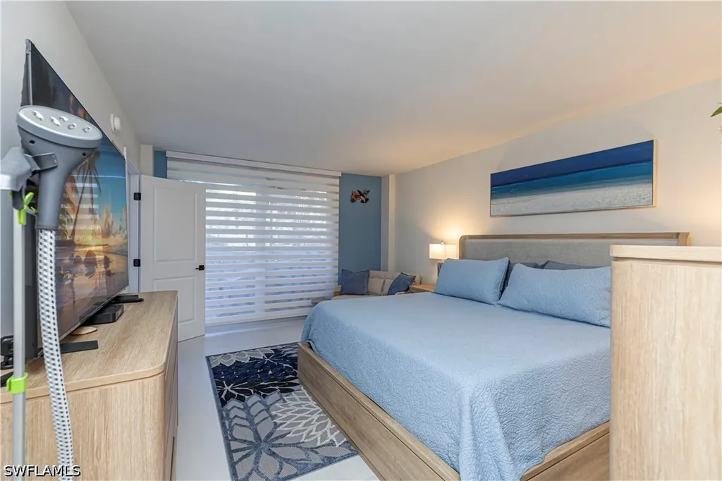 5 Bluebill Avenue Naples FL 34108