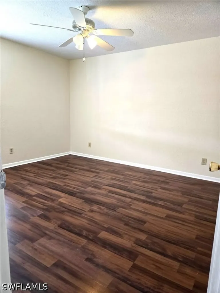 4615 Bayshore Drive Naples FL 34112