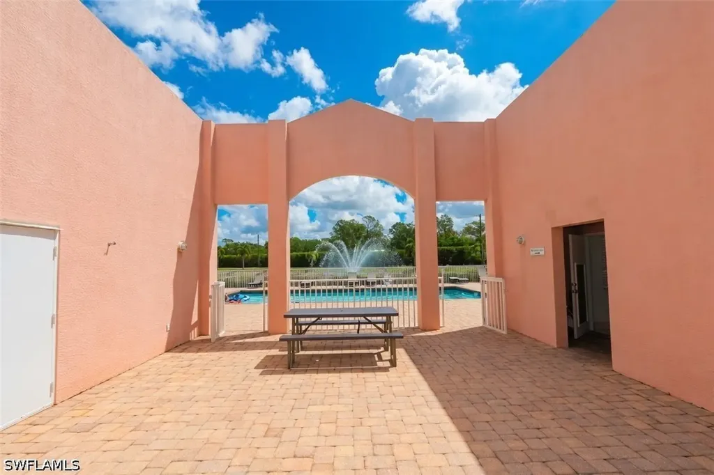 3225 Cypress Glen Way Naples FL 34109