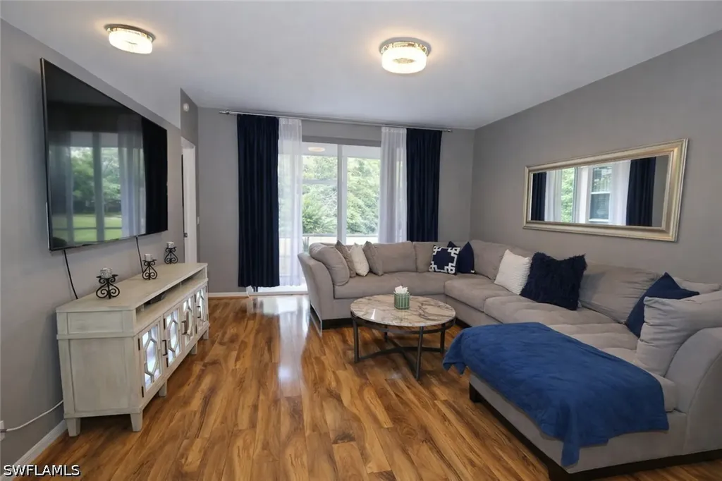 3225 Cypress Glen Way Naples FL 34109
