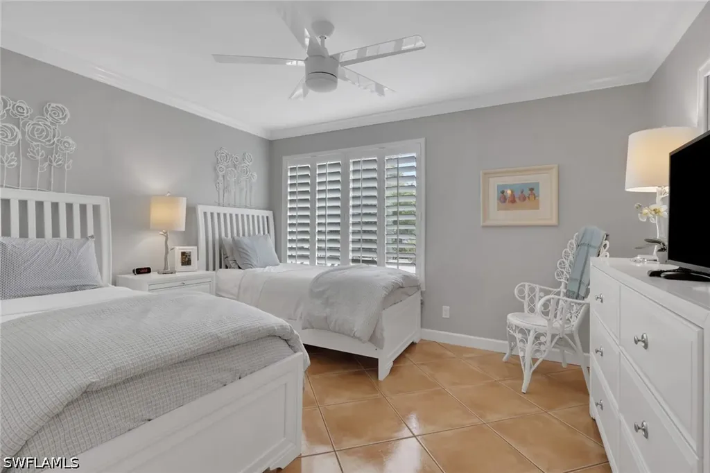 638 7th Avenue S Naples FL 34102