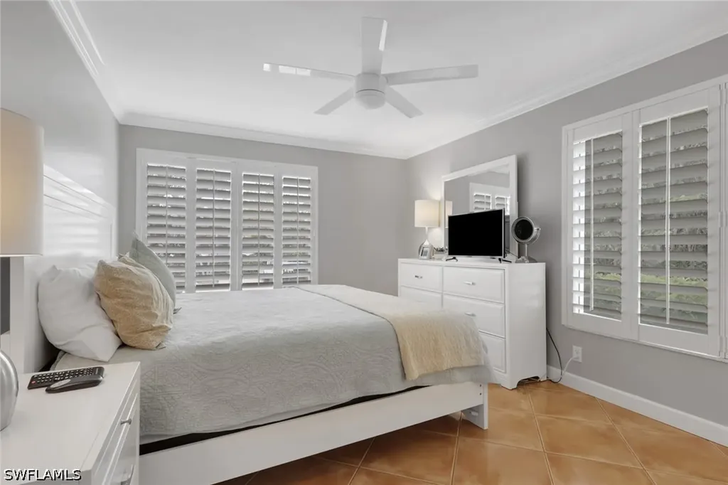 638 7th Avenue S Naples FL 34102