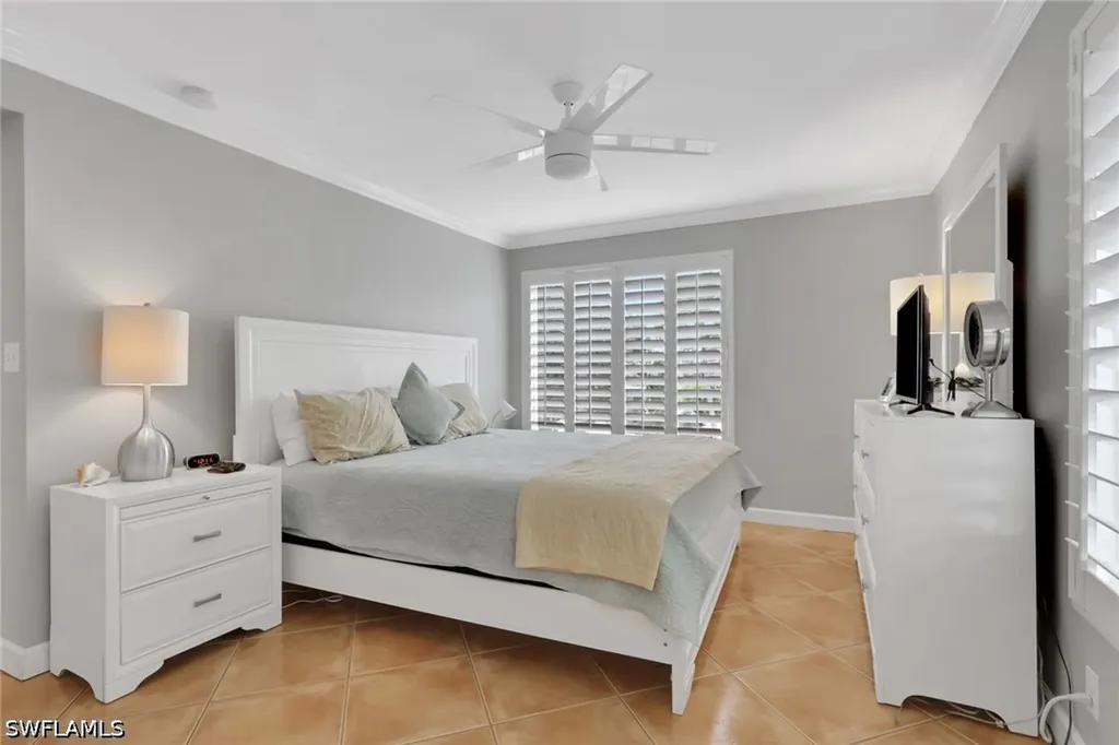 638 7th Avenue S Naples FL 34102