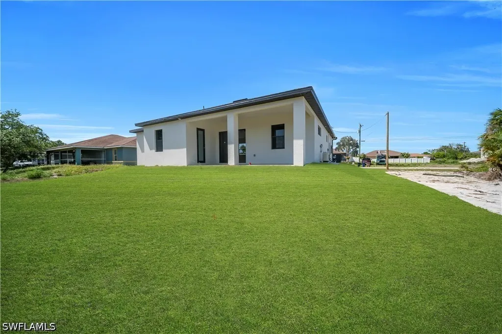 2615 45th Street SW Lehigh Acres FL 33976