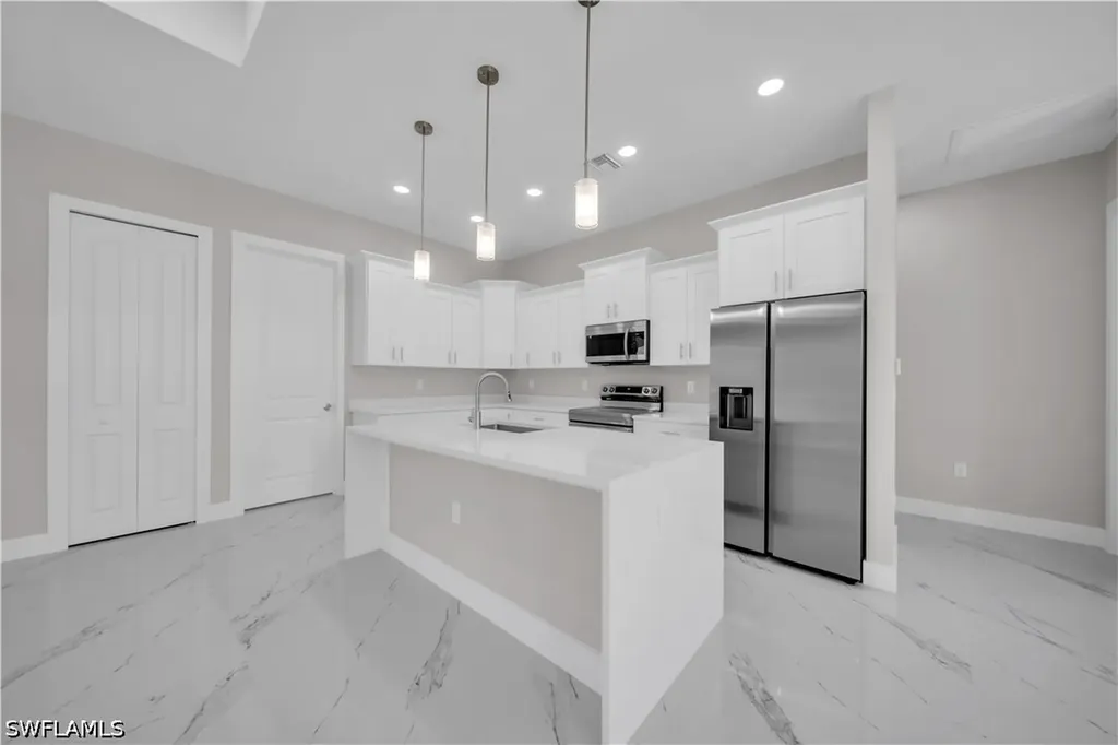 2615 45th Street SW Lehigh Acres FL 33976