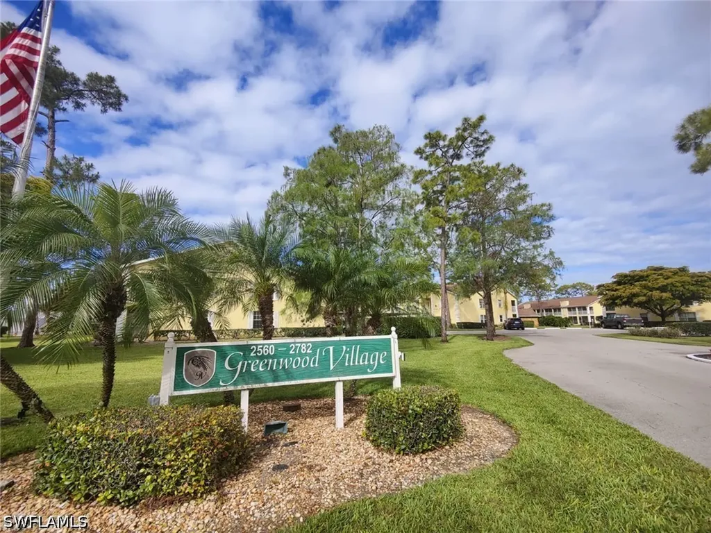 2668 Kings Lake Boulevard Naples FL 34112