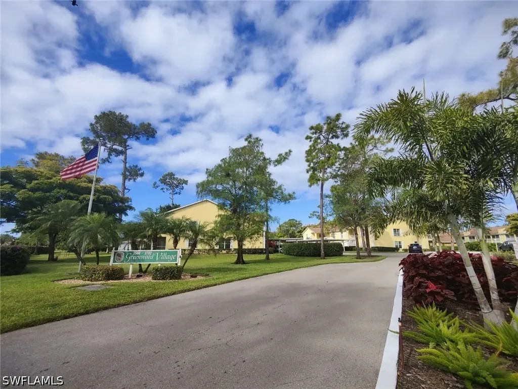 2668 Kings Lake Boulevard Naples FL 34112