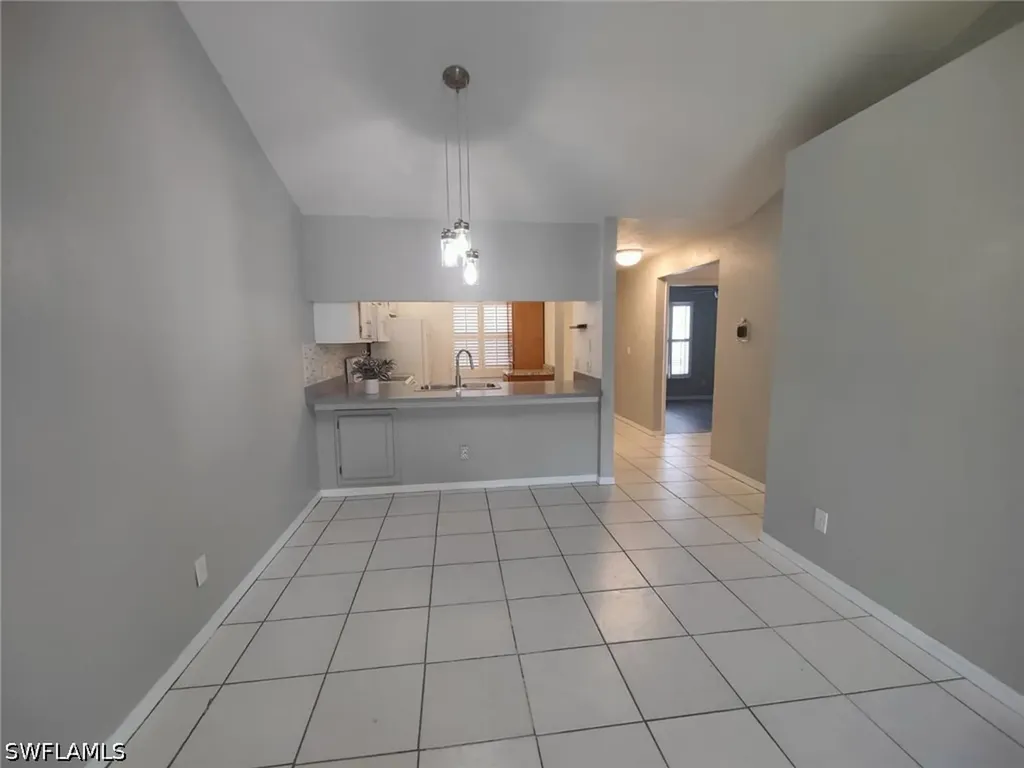 2668 Kings Lake Boulevard Naples FL 34112
