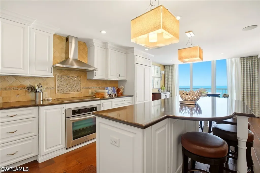 3377 Gulf Shore Boulevard N Naples FL 34103