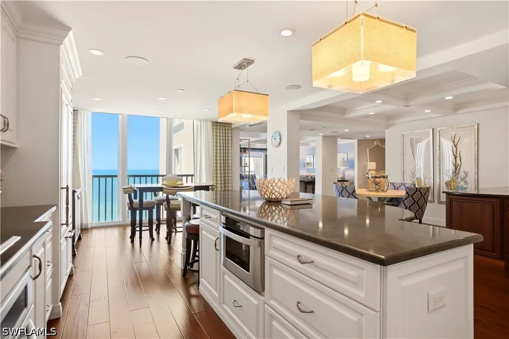 3377 Gulf Shore Boulevard N Naples FL 34103