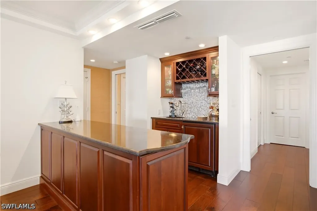 3377 Gulf Shore Boulevard N Naples FL 34103