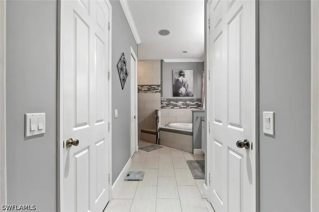 6051 Shallows Way Naples FL 34109