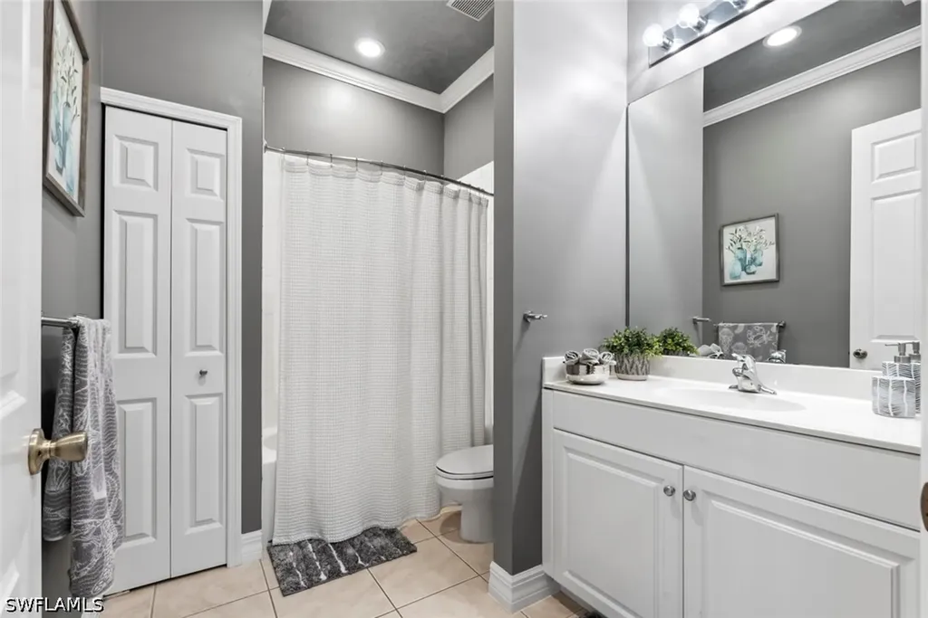 6051 Shallows Way Naples FL 34109